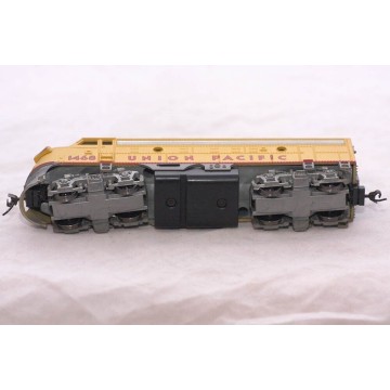 Photo 5 of Bachmann HO Scale Union Pacific EMD F9 Diesel -1468 Powered locomotive
