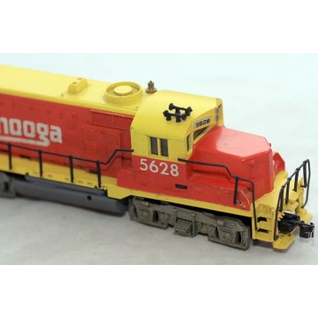 Photo 6 of Mantua/Tyco HO Scale Chattanooga EMD GP20 -5628 powered locomotive for parts