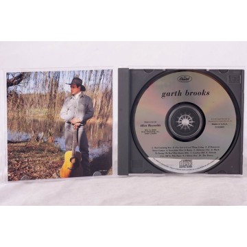 Garth Brooks – Self Titled Debut Album (1st Pressing CD)