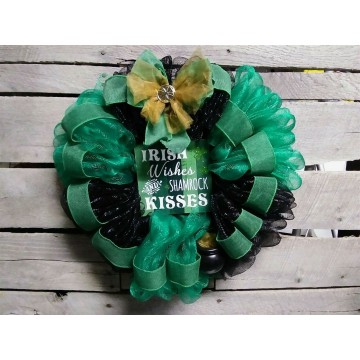 "IRISH WISHES SHAMROCK KISSES" St. Patrick's Day wreath
